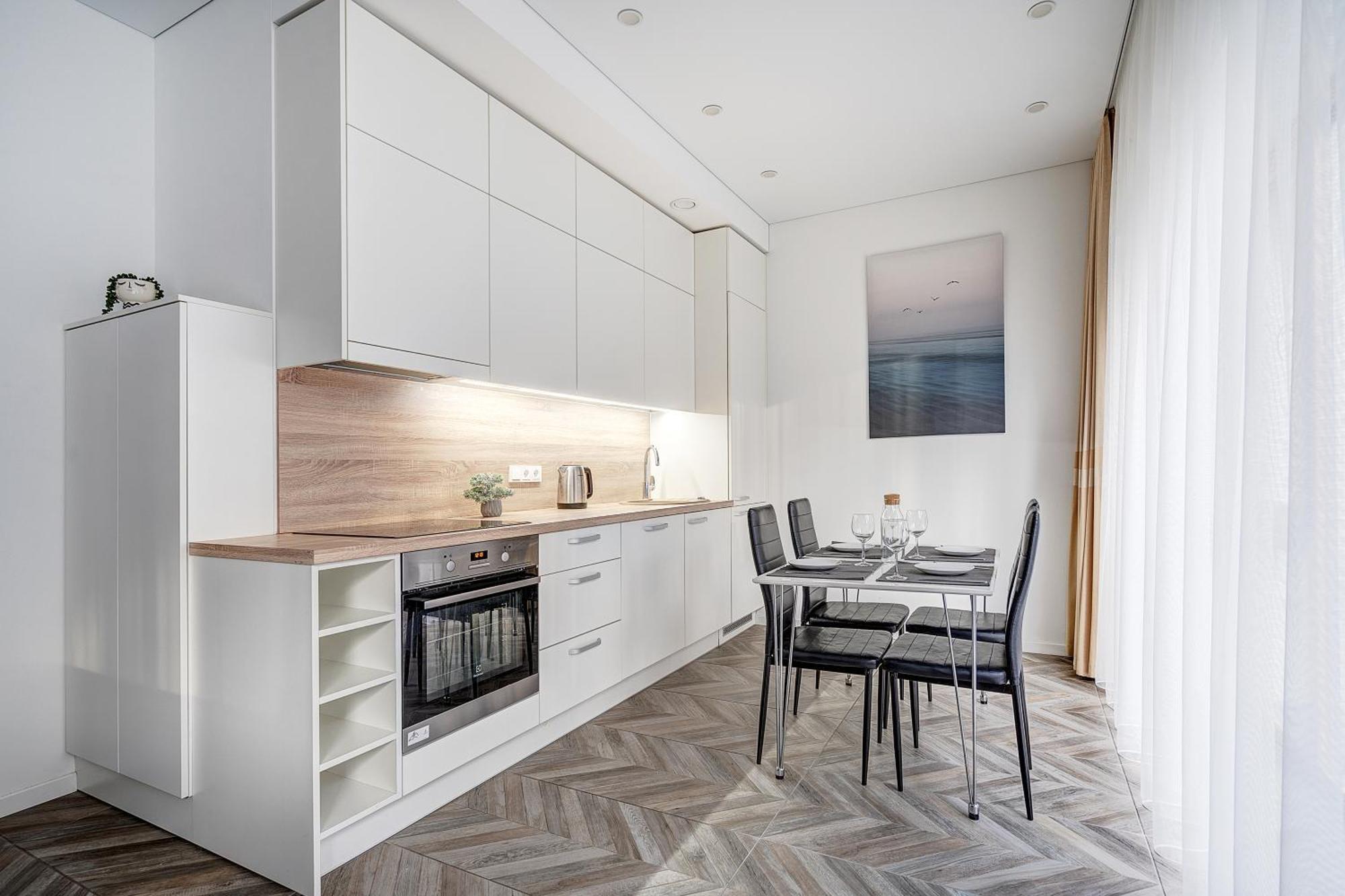 Cohost I New Basteja Life Apartments W-Garage Prkg & Self Check-In Вилнюс Екстериор снимка