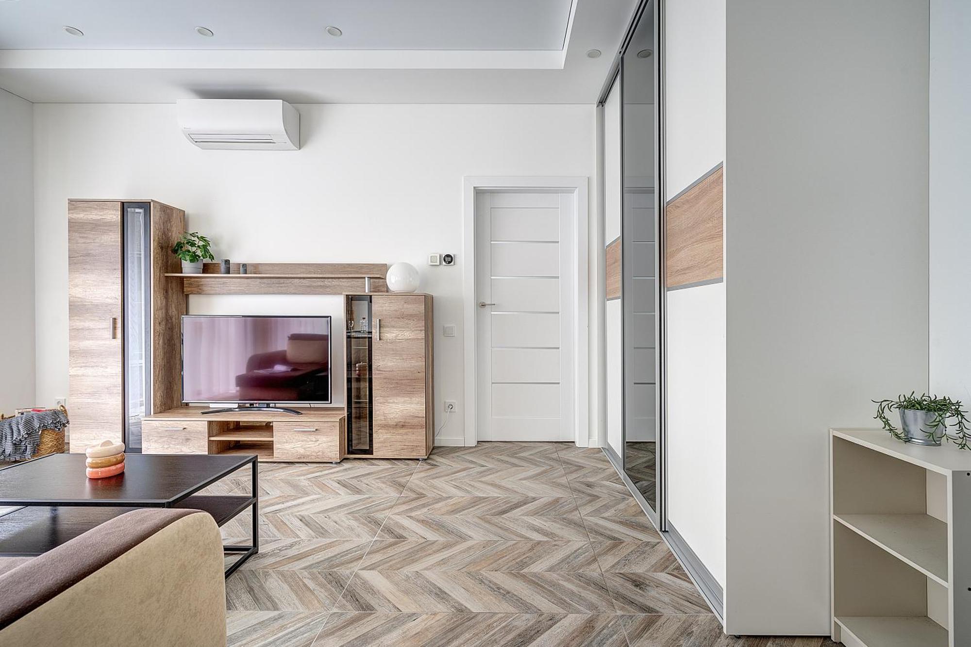 Cohost I New Basteja Life Apartments W-Garage Prkg & Self Check-In Вилнюс Стая снимка