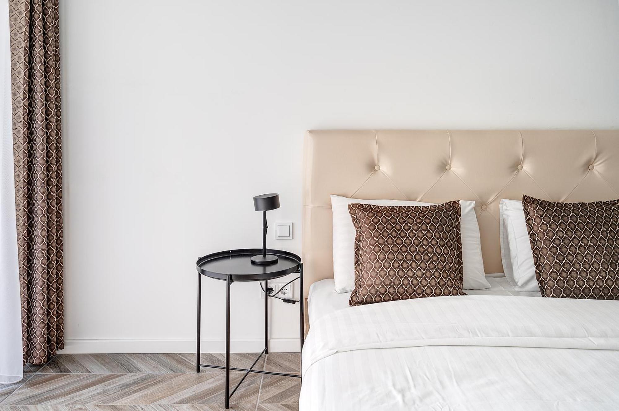 Cohost I New Basteja Life Apartments W-Garage Prkg & Self Check-In Вилнюс Стая снимка